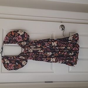 NWT cute baby-doll floral mini-dress from Bohme